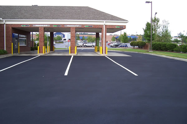 Power Sweeping/Parking Lot Cleaning